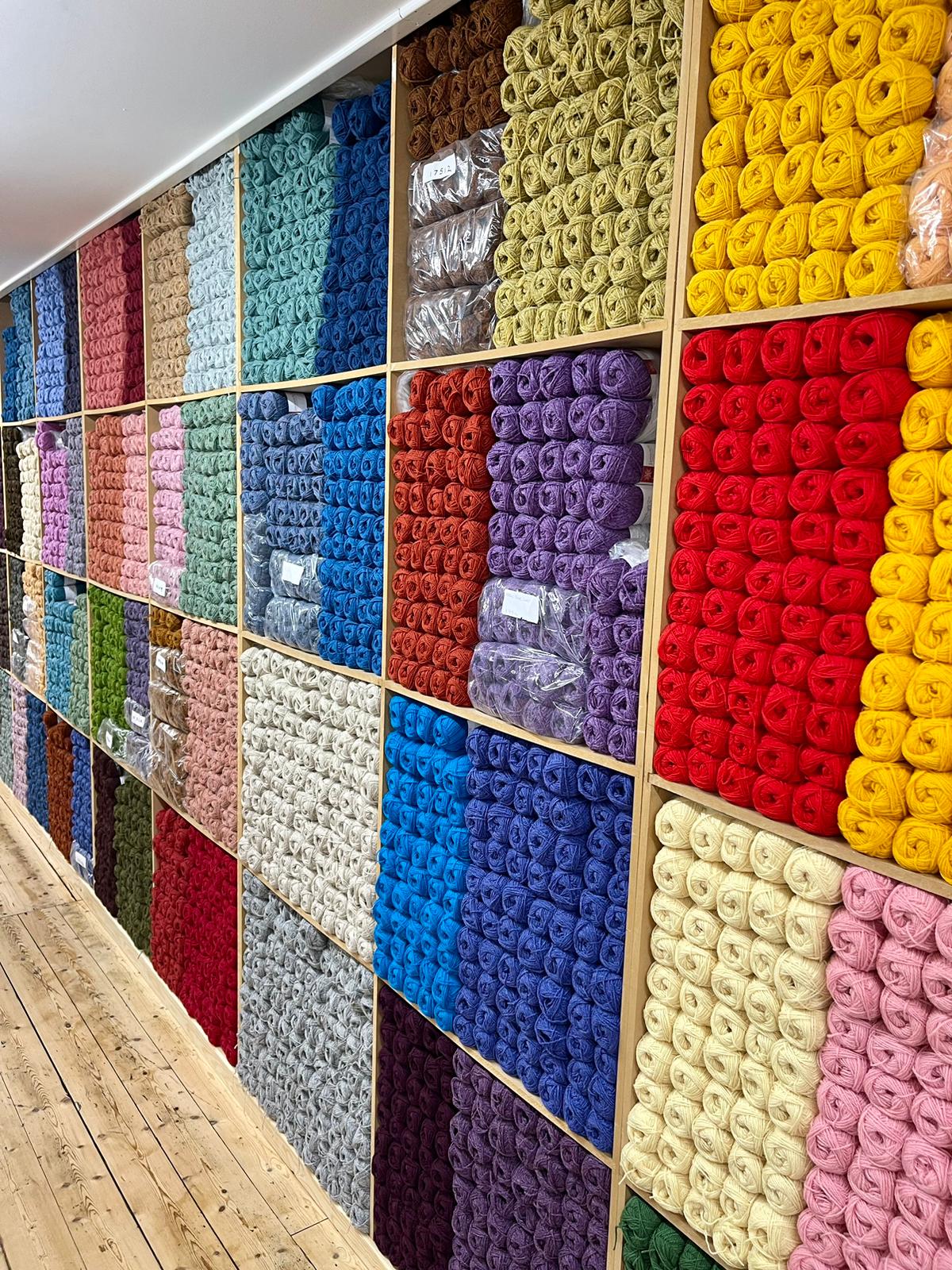 Wall of yarn