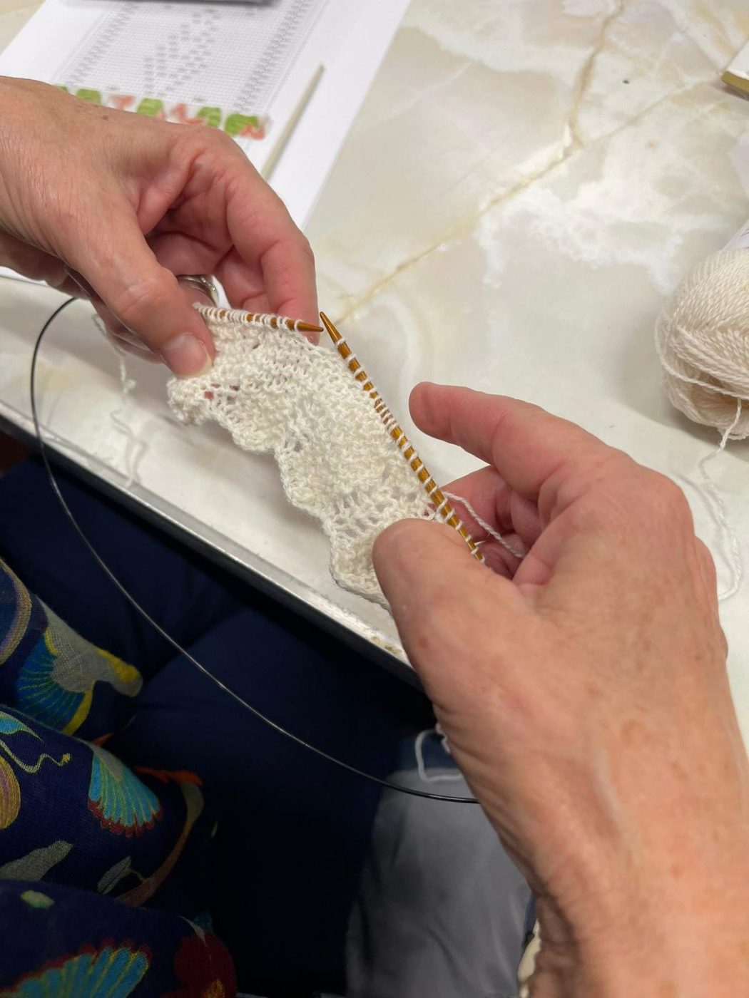 Hands knitting