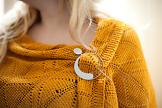 Aoibhe Ni, De Dannan crochet shawl.