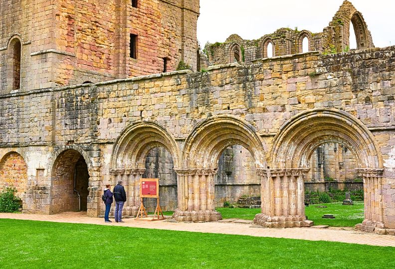 archways of the Abbey