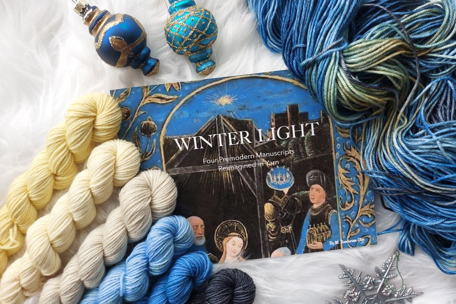 Yarn, booklet and Christmas decorations